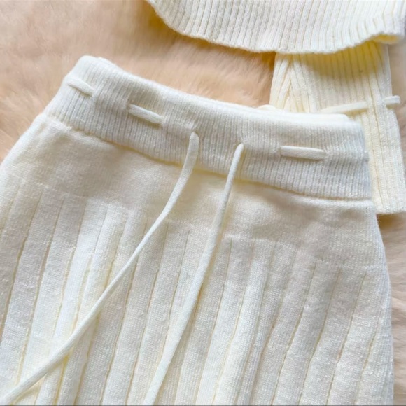 New Co-ord Skirt Knit Set Sweater Ivory Cream Beige Pleated Button Tank Mini - Picture 9 of 16